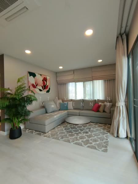 Centro Bangna, Samut Prakan, 111 Soi 3, Bang Kaeo, Bang Plee, Samut Prakan, 4 Bedrooms, 350 sqm, Single Detached House For Rent, by Tittayaporn Kim (Jenny), 500267100 - DDproperty.com