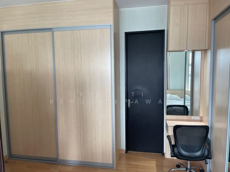 Baan Klang Krung Siam-Pathumwan, Bangkok, Petchburi Road, Thanon Phetchaburi, Ratchathewi, Bangkok, 3 Bedrooms, 115 sqm, Condo For Sale, by Keerati Benjasupawan, 500267111 - DDproperty.com