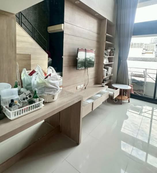 L Loft Ratchada 19 : แอล ลอฟท์ รัชดา 19, กรุงเทพ, ซอยรัชดา 19, จอมพล, จตุจักร, กรุงเทพ, 40 ตร.ม., คอนโด ขาย, โดย Rattanaphon Yungprakhon, 500267126 - DDproperty.com
