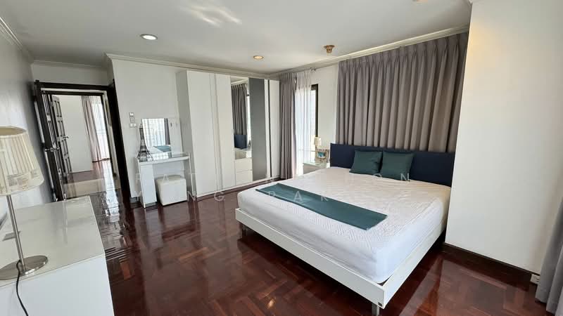Richmond Palace, Bangkok, Soi Sukhumvit 43 Sukhumvit Road, Khlong Tan Nua, Watthana, Bangkok, 3 Bedrooms, 164 sqm, Condo For Sale, by Rattanaphon Yungprakhon, 500267131 - DDproperty.com