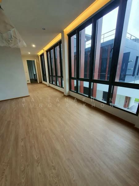 5-BR House, Bangkok, Bang Chak, Phra Khanong, Bangkok, 5 Bedrooms, 700 sqm, Single Detached House For Rent, by Rattanaphon Yungprakhon, 500267144 - DDproperty.com