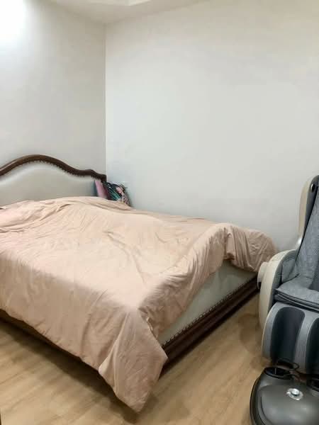 undefined, Bangkok, Samsen Nok, Huai Khwang, Bangkok, 3 Bedrooms, 180 sqm, Townhouse For Rent, by Vinai  Wattana, 500267150 - DDproperty.com