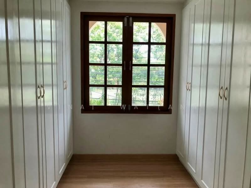 undefined, Bangkok, Samsen Nok, Huai Khwang, Bangkok, 3 Bedrooms, 180 sqm, Townhouse For Rent, by Vinai  Wattana, 500267150 - DDproperty.com