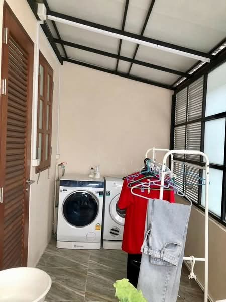 undefined, Bangkok, Samsen Nok, Huai Khwang, Bangkok, 3 Bedrooms, 180 sqm, Townhouse For Rent, by Vinai  Wattana, 500267150 - DDproperty.com