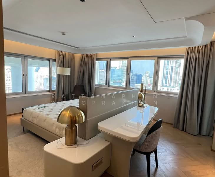 Le Raffine Sukhumvit 24, Bangkok, Soi Sukhumvit 24, Khong Tan, Khlong Toei, Bangkok, 3 Bedrooms, 371 sqm, Condo For Sale, by Rattanaphon Yungprakhon, 500267153 - DDproperty.com
