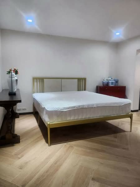 undefined, Bangkok, Chong Nonsi, Yan Nawa, Bangkok, 5 Bedrooms, 400 sqm, Townhouse For Rent, by Vinai  Wattana, 500267222 - DDproperty.com
