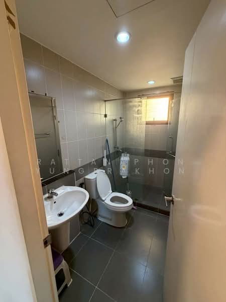 Baan Klang Muang Rama 9-On Nut, Bangkok, Bangkok-Chonburi New Road, Prawet, Prawet, Bangkok, 4 Bedrooms, 145 sqm, Townhouse For Sale, by Rattanaphon Yungprakhon, 500267226 - DDproperty.com