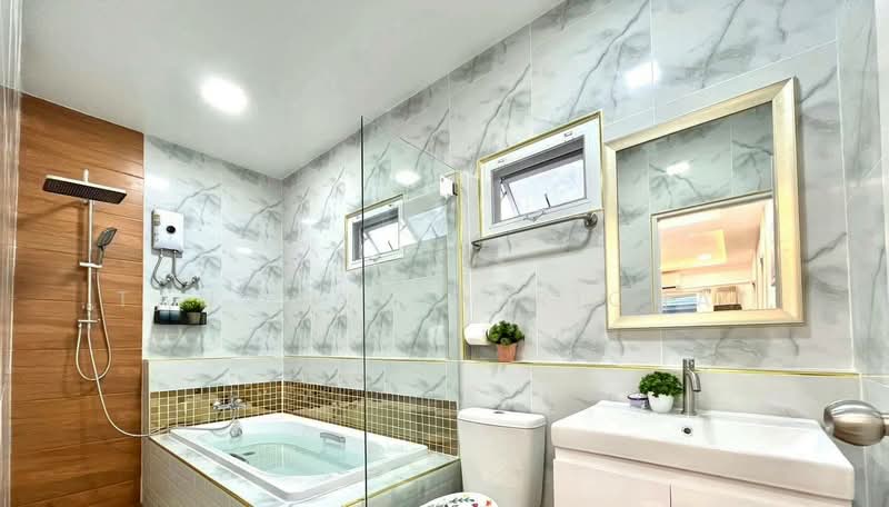 undefined, Chon Buri (Pattaya), Huai Yai, Bang Lamung (Pattaya), Chon Buri (Pattaya), 3 Bedrooms, 263 sqm, Single Detached House For Sale, by Tanawan Surichai, 500267318 - DDproperty.com