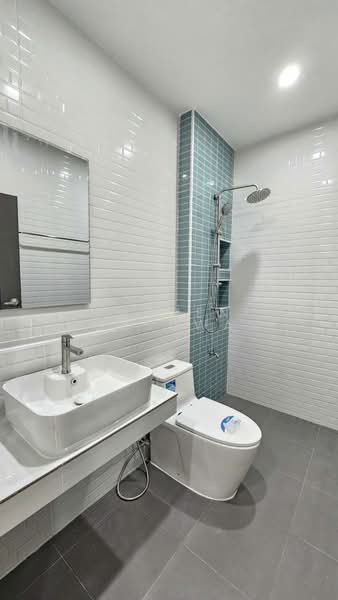 ขายด่วน บ้านมีบริเวณในเมืองหาดใหญ่ ราษฎร์อุทิศ 3 ห้องนอน 2 ห้องน้ำ ขนาดพื้นที่ 30 ตร.วา, สงขลา, หาดใหญ่, หาดใหญ่, สงขลา, 120 ตร.ม., ทาวน์เฮ้าส์ ขาย, โดย Rachen Nopsuwan, 500267324 - DDproperty.com