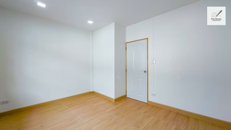 Baan Kritsana Romklao, Bangkok, Romklao Road, Min Buri, Min Buri, Bangkok, 2 Bedrooms, 16 sqm, Townhouse For Sale, by เพ็ญศิริ ตุ้มเทียน, 500267373 - DDproperty.com