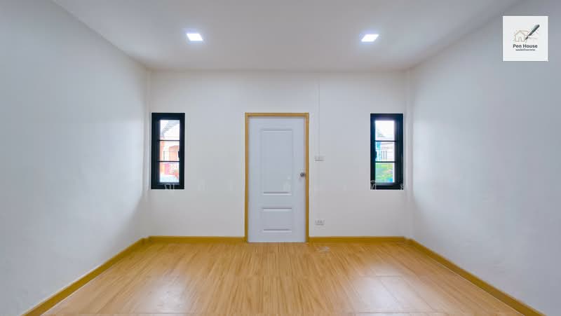 Baan Kritsana Romklao, Bangkok, Romklao Road, Min Buri, Min Buri, Bangkok, 2 Bedrooms, 16 sqm, Townhouse For Sale, by เพ็ญศิริ ตุ้มเทียน, 500267373 - DDproperty.com