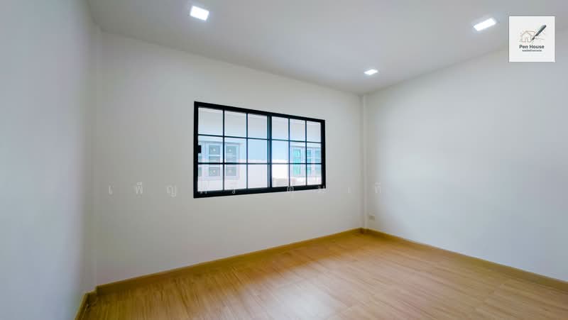 Baan Kritsana Romklao, Bangkok, Romklao Road, Min Buri, Min Buri, Bangkok, 2 Bedrooms, 16 sqm, Townhouse For Sale, by เพ็ญศิริ ตุ้มเทียน, 500267373 - DDproperty.com