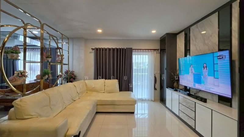 Centro Sathorn-Kallapapruek, Bangkok, Bang Khae Road, Bang Khae, Bang Khae, Bangkok, 4 Bedrooms, 300 sqm, Single Detached House For Sale, by คุณ พลอยวาลินน์ (วาลินน์), 500267391 - DDproperty.com
