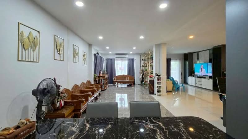 Centro Sathorn-Kallapapruek, Bangkok, Bang Khae Road, Bang Khae, Bang Khae, Bangkok, 4 Bedrooms, 300 sqm, Single Detached House For Sale, by คุณ พลอยวาลินน์ (วาลินน์), 500267391 - DDproperty.com