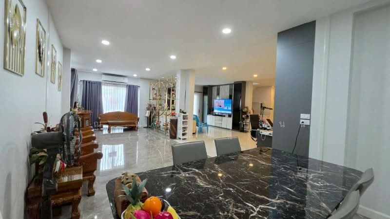 Centro Sathorn-Kallapapruek, Bangkok, Bang Khae Road, Bang Khae, Bang Khae, Bangkok, 4 Bedrooms, 300 sqm, Single Detached House For Sale, by คุณ พลอยวาลินน์ (วาลินน์), 500267391 - DDproperty.com
