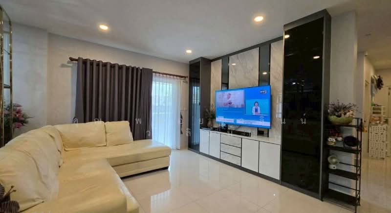 Centro Sathorn-Kallapapruek, Bangkok, Bang Khae Road, Bang Khae, Bang Khae, Bangkok, 4 Bedrooms, 300 sqm, Single Detached House For Sale, by คุณ พลอยวาลินน์ (วาลินน์), 500267391 - DDproperty.com