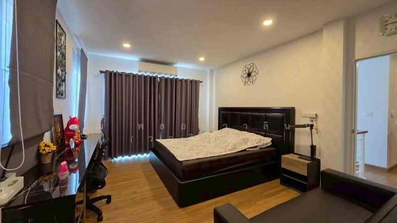Centro Sathorn-Kallapapruek, Bangkok, Bang Khae Road, Bang Khae, Bang Khae, Bangkok, 4 Bedrooms, 300 sqm, Single Detached House For Sale, by คุณ พลอยวาลินน์ (วาลินน์), 500267391 - DDproperty.com