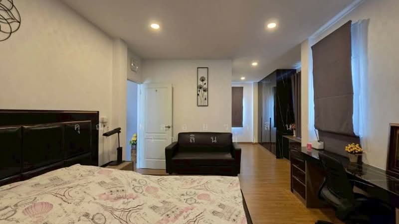 Centro Sathorn-Kallapapruek, Bangkok, Bang Khae Road, Bang Khae, Bang Khae, Bangkok, 4 Bedrooms, 300 sqm, Single Detached House For Sale, by คุณ พลอยวาลินน์ (วาลินน์), 500267391 - DDproperty.com