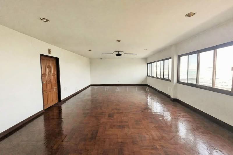 ขายที่ดินพร้อมสิ่งปลูกสร้าง ในซอยเพชรเกษม 41, Bangkok, Bang Khae, Bang Khae, Bangkok, , 3,180 sqm, Land For Sale, by ERA Thailand, 500267421 - DDproperty.com