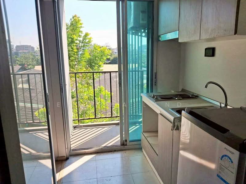 Present Condo Wutthakat-Ekachai, Bangkok, 55 Ekkachai Road, Ekkachai 32 Alley, Bangkhuntien, Chom Thong, Bangkok, 1 Bedroom, 24 sqm, Condo For Sale, by ERA Thailand, 500267502 - DDproperty.com