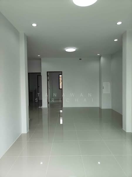 4-BR House, Chon Buri (Pattaya), Nong - Kham, Si Racha, Chon Buri (Pattaya), 4 Bedrooms, 170 sqm, Single Detached House For Sale, by Tanawan Surichai, 500267509 - DDproperty.com