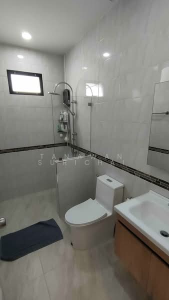 3-BR House, Chon Buri (Pattaya), Poong, Bang Lamung (Pattaya), Chon Buri (Pattaya), 3 Bedrooms, 150 sqm, Single Detached House For Sale, by Tanawan Surichai, 500267513 - DDproperty.com