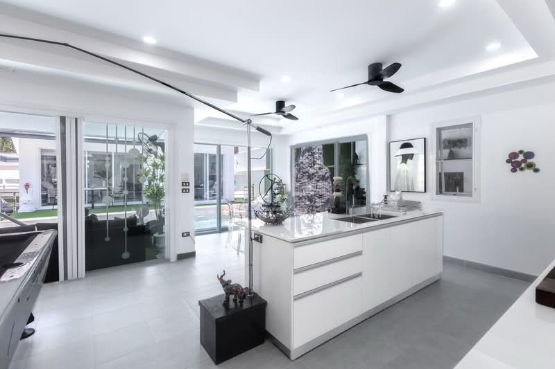 cherry samakki1, Phuket, Rawai, Muang Phuket, Phuket, 5 Bedrooms, 764 sqm, Single Detached House For Rent, by MeiMei Prime, 500267548 - DDproperty.com