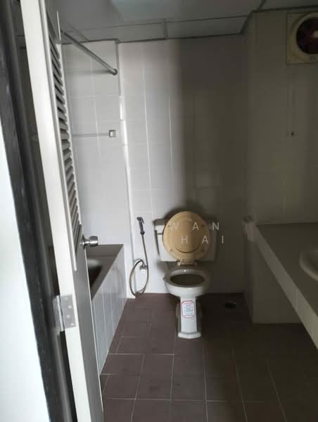 Laem Chabang Tower, Chon Buri (Pattaya), Thung Suk La, Si Racha, Chon Buri (Pattaya), 3 Bedrooms, 188 sqm, Condo For Sale, by Tanawan Surichai, 500267595 - DDproperty.com