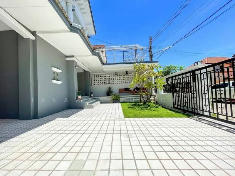 3-BR House, Chon Buri (Pattaya), Si Racha, Si Racha, Chon Buri (Pattaya), 3 Bedrooms, 150 sqm, Single Detached House For Sale, by Tanawan Surichai, 500267624 - DDproperty.com