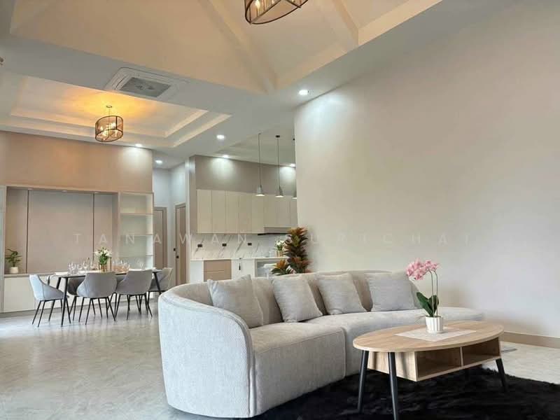 3-BR House, Chon Buri (Pattaya), Na Kloe, Bang Lamung (Pattaya), Chon Buri (Pattaya), 3 Bedrooms, 250 sqm, Single Detached House For Sale, by Tanawan Surichai, 500267653 - DDproperty.com