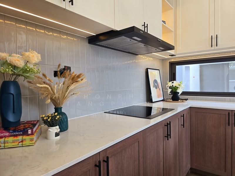 undefined, Chon Buri (Pattaya), Poong, Bang Lamung (Pattaya), Chon Buri (Pattaya), 3 Bedrooms, 204 sqm, Single Detached House For Sale, by Phonphen Tangphong, 500267679 - DDproperty.com