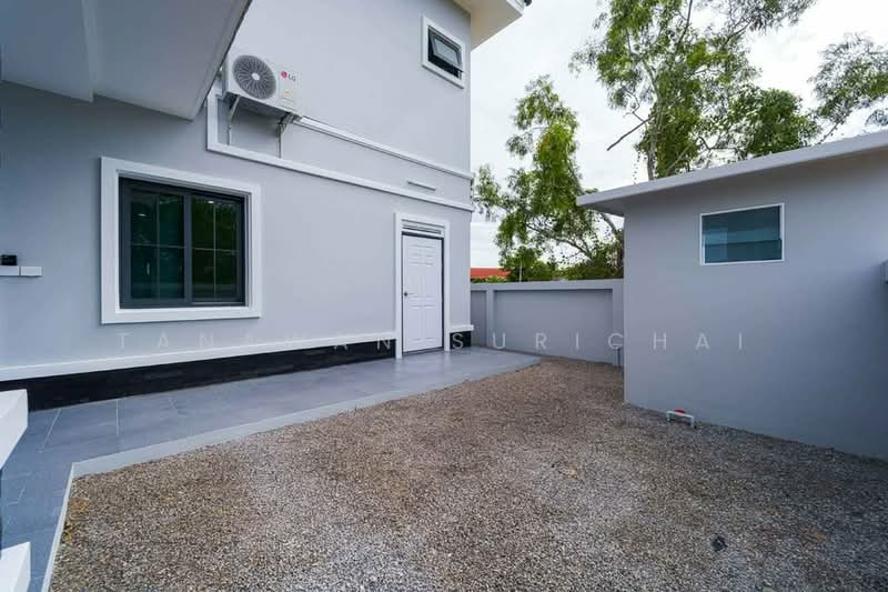 4-BR House, Prachuap Khiri Khan, Hua Hin, Hua Hin, Prachuap Khiri Khan, 4 Bedrooms, 357 sqm, Single Detached House For Sale, by Tanawan Surichai, 500267683 - DDproperty.com