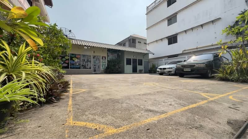 For Sale - 1-BR House, Bangkok