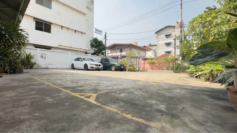 For Sale - 1-BR House, Bangkok