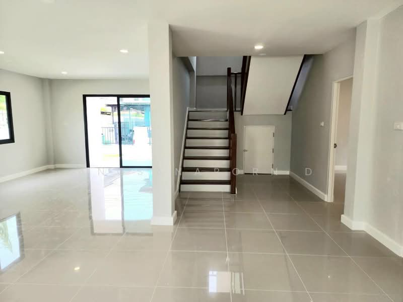Buntharik Watcharapol Sukhaphiban 5, Bangkok, Sukhabhiban 5 Road, O-Ngoen, Sai Mai, Bangkok, 4 Bedrooms, 240 sqm, Single Detached House For Sale, by Angsanaporn D, 500267718 - DDproperty.com