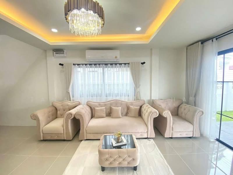 undefined, Chon Buri (Pattaya), Nong Pru, Bang Lamung (Pattaya), Chon Buri (Pattaya), 4 Bedrooms, 325 sqm, Single Detached House For Sale, by Tanawan Surichai, 500267729 - DDproperty.com