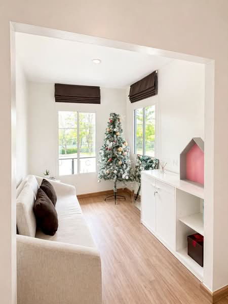 บ้านสวยในโครงการ ให้เช่า – ใกล้ตลาดเจริญเจริญ เพียง 5 นาที ค่าเช่า 48,000 บาท / เดือน No.13H710, Chiang Mai, San Ton Pao, San Kamphaeng, Chiang Mai, 3 Bedrooms, 230 sqm, Single Detached House For Rent, by Rutchaporn Tunsiri, 500267730 - DDproperty.com