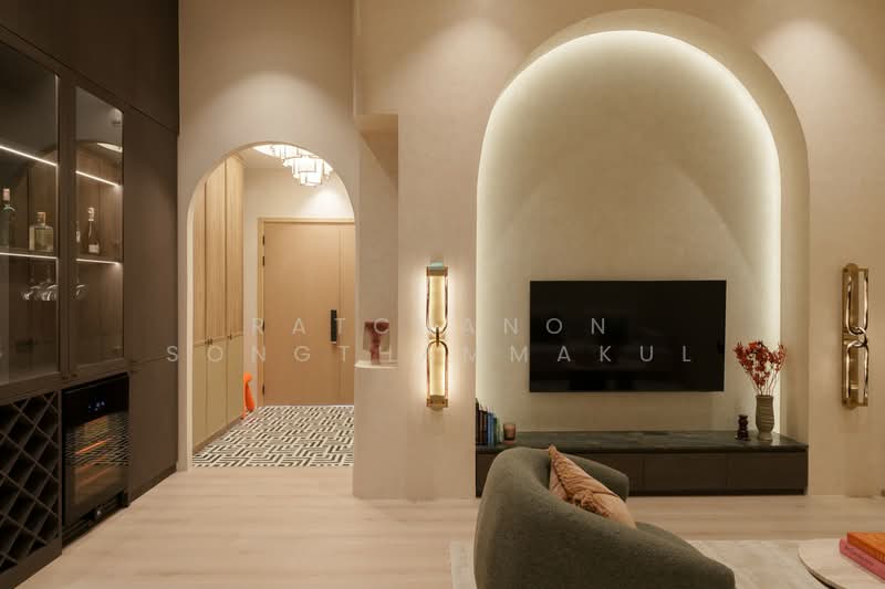 ทาวน์เฮ้าส์ 4-ห้องนอน, กรุงเทพ, คลองเตยเหนือ, วัฒนา, กรุงเทพ, 380 ตร.ม., ทาวน์เฮ้าส์ ขาย, โดย Ratchanon Songthammakul, 500267732 - DDproperty.com