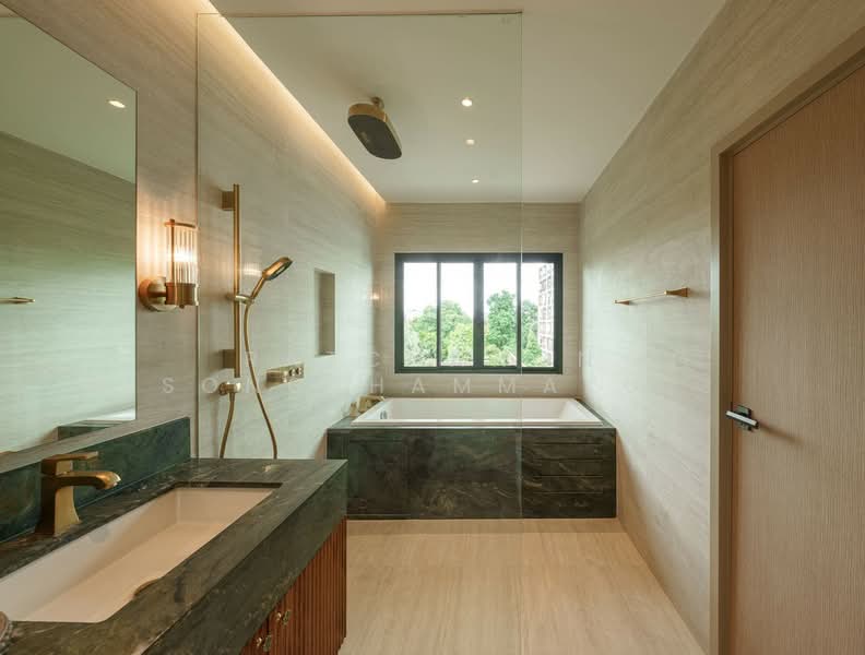 4-BR Townhouse, Bangkok, Khlongtoei Nua, Watthana, Bangkok, 4 Bedrooms, 380 sqm, Townhouse For Sale, by Ratchanon Songthammakul, 500267732 - DDproperty.com