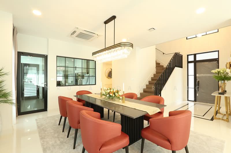 Nantawan Rama 9 - New Krungthepkreetha, Bangkok, Saphan Sung, Saphan Sung, Bangkok, 4 Bedrooms, 302 sqm, Single Detached House For Rent, by Kanrutai Dawruang, 500267766 - DDproperty.com