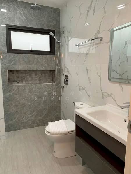 5-BR House, Chon Buri (Pattaya), Nong Pru, Bang Lamung (Pattaya), Chon Buri (Pattaya), 5 Bedrooms, 240 sqm, Single Detached House For Sale, by Tanawan Surichai, 500267793 - DDproperty.com