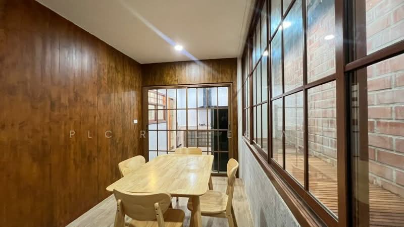 ขายบ้าน 4 ห้องนอน พัทยาตะวันออก, ชลบุรี, บางละมุง, บางละมุง, ชลบุรี, 246 ตร.ม., บ้านเดี่ยว ขาย, โดย PLC real estate, 500267815 - DDproperty.com