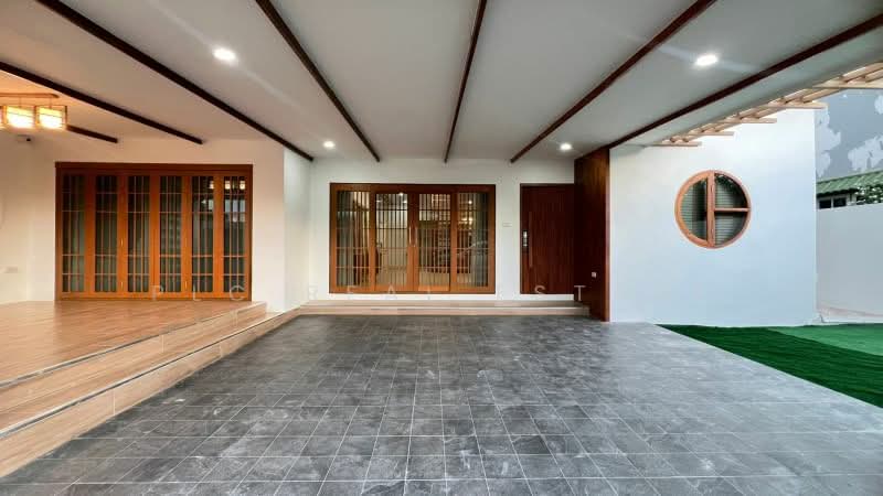 4 Bedrooms House for Sale in East Pattaya, Chon Buri (Pattaya), Bang Lamung, Bang Lamung (Pattaya), Chon Buri (Pattaya), 4 Bedrooms, 246 sqm, Single Detached House For Sale, by PLC real estate, 500267815 - DDproperty.com