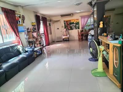 ขาย - บ้านแฝด 2-ห้องนอน, ชลบุรี