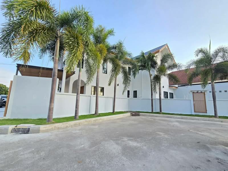 Beautiful corner house for sale in Phuket Town, within the Koh Kaew project. 4 bedrooms, 45.4 sq.wa., Phuket, Ko Kaeo, Muang Phuket, Phuket, 4 Bedrooms, 200 sqm, Single Detached House For Sale, by Rachen Nopsuwan, 500267836 - DDproperty.com