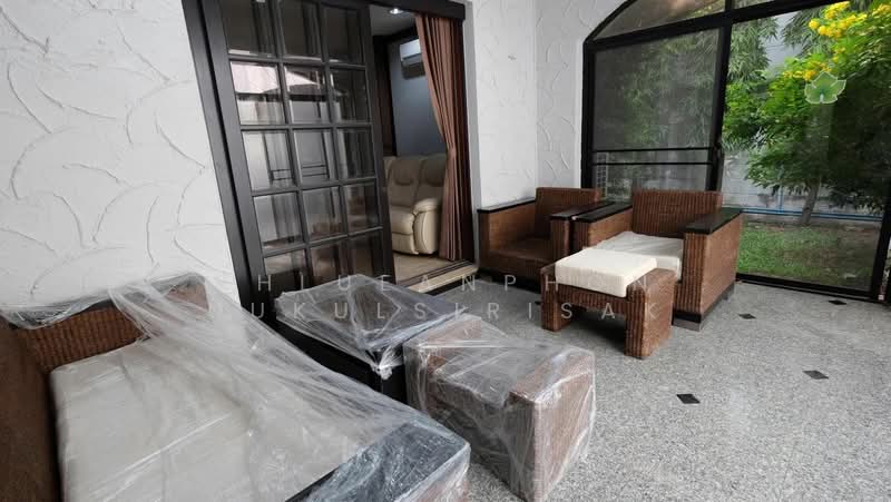 3-BR House, Bangkok, Phra Kanong Nua, Watthana, Bangkok, 3 Bedrooms, 204 sqm, Single Detached House For Rent, by Khlueanphon Nukulsirisak, 500267850 - DDproperty.com