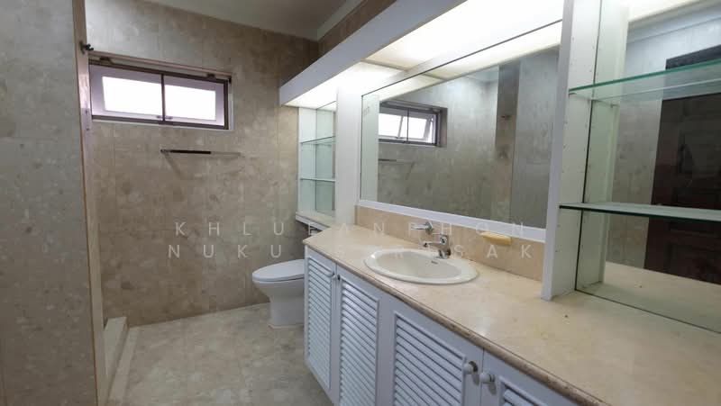 3-BR House, Bangkok, Phra Kanong Nua, Watthana, Bangkok, 3 Bedrooms, 204 sqm, Single Detached House For Rent, by Khlueanphon Nukulsirisak, 500267850 - DDproperty.com