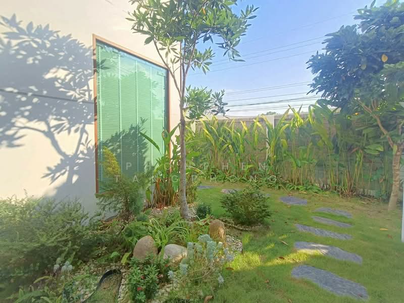 5-BR Villa, Chon Buri (Pattaya), Poong, Bang Lamung (Pattaya), Chon Buri (Pattaya), 5 Bedrooms, 300 sqm, Villa For Sale, by Vikrant Kokar, 500267875 - DDproperty.com