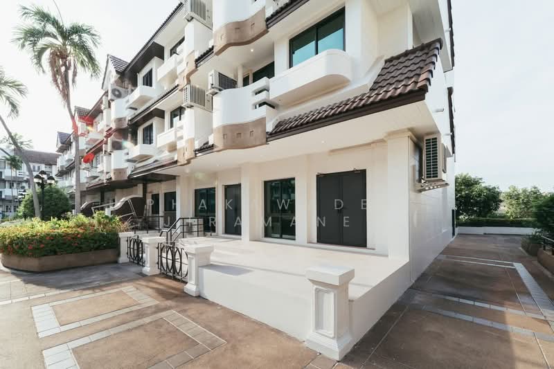 Regent 71 Place : รีเจนท์ 71 เพลส, กรุงเทพ, พระโขนงเหนือ, วัฒนา, กรุงเทพ, 350 ตร.ม., ทาวน์เฮ้าส์ ให้เช่า, โดย Phakawadee Jiramanee, 500267883 - DDproperty.com