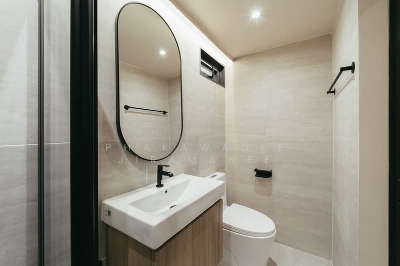 Regent 71 Place, Bangkok, Phra Kanong Nua, Watthana, Bangkok, 5 Bedrooms, 350 sqm, Townhouse For Rent, by Phakawadee Jiramanee, 500267883 - DDproperty.com